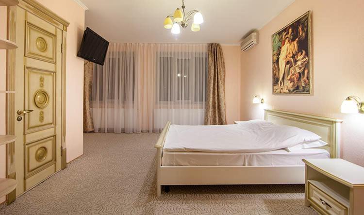 Veles Hotel Дніпро Екстер'єр фото