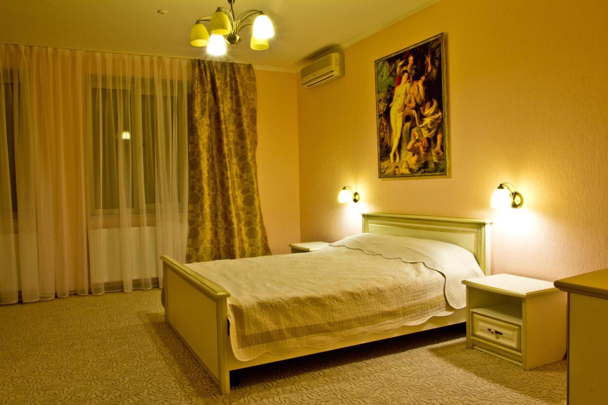 Veles Hotel Дніпро Екстер'єр фото